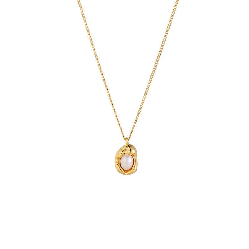 LIA GOLD PEARL NECKLACE